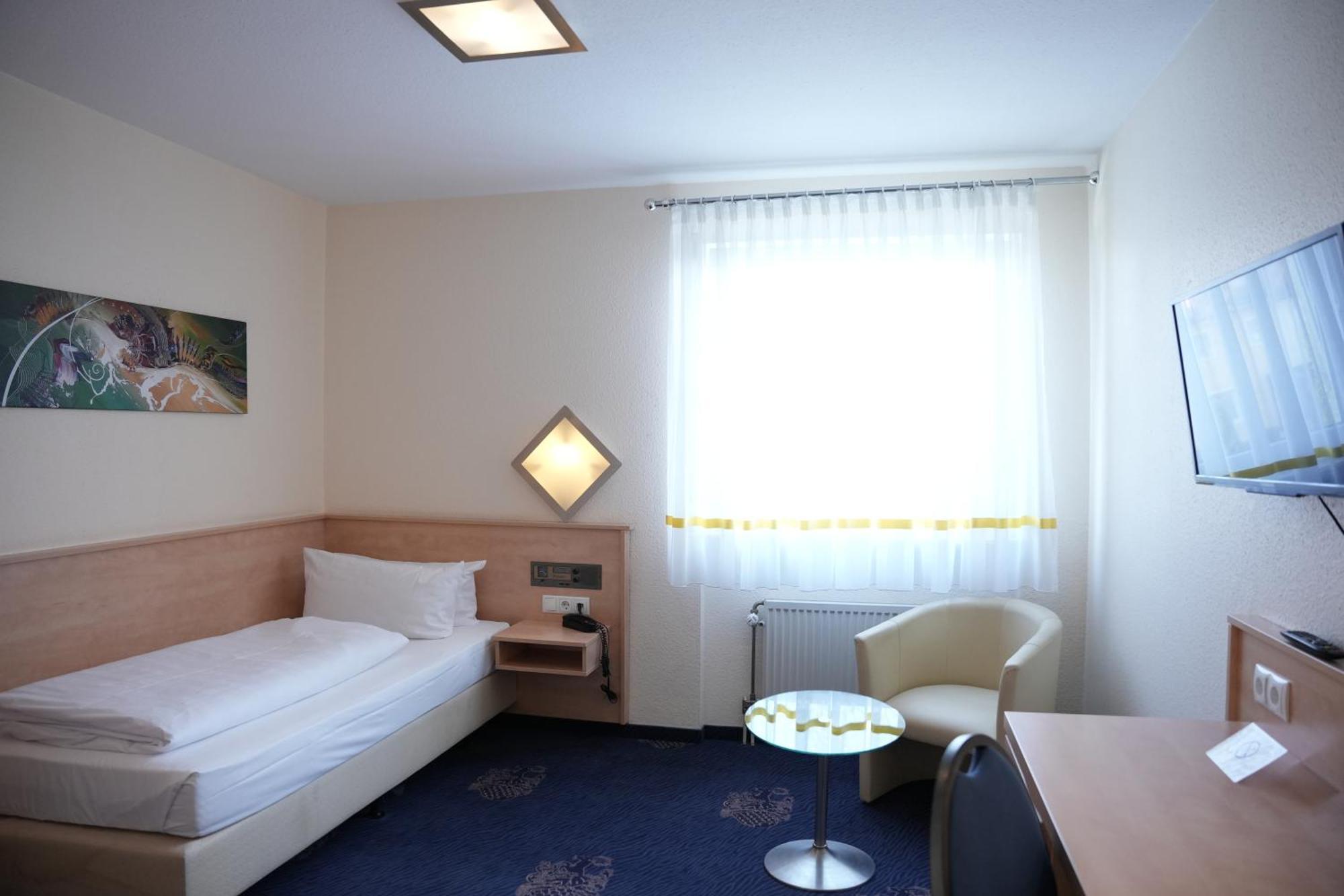 Weber Hotel Mannheim Exterior photo